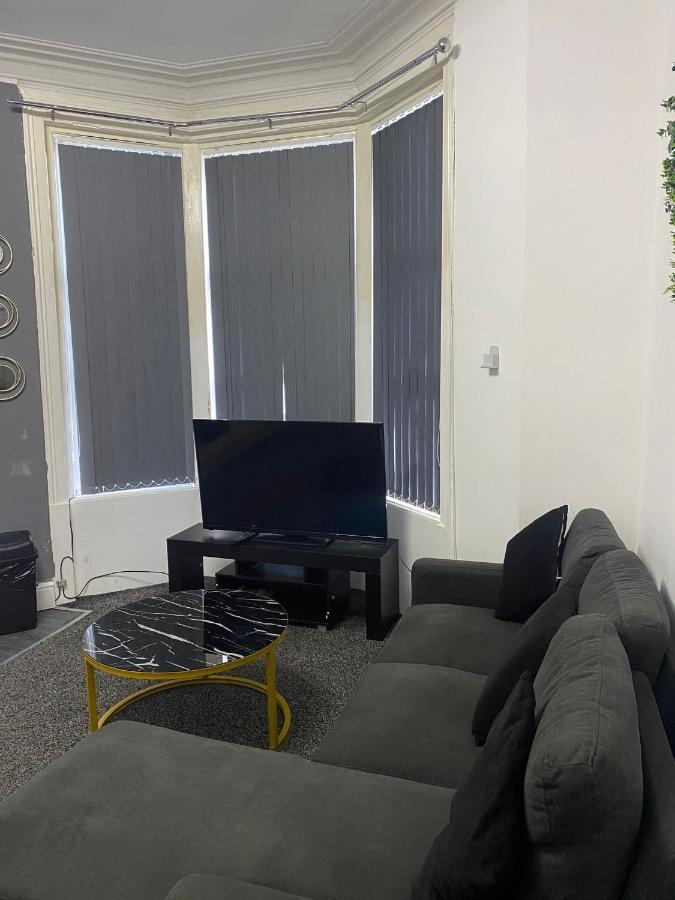 Black Ocean Holiday Apartments 黑潭 外观 照片
