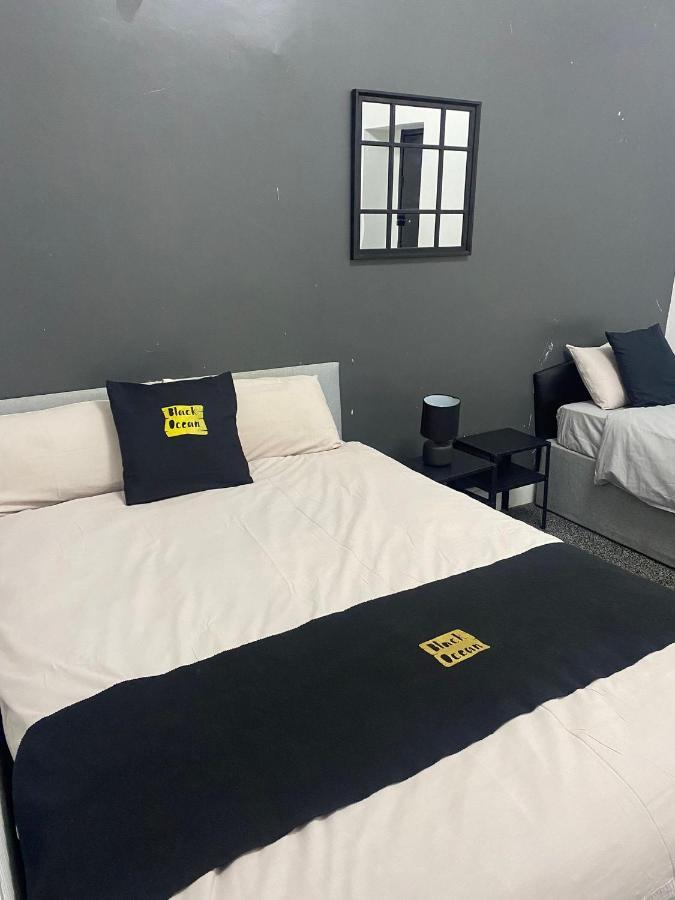 Black Ocean Holiday Apartments 黑潭 外观 照片