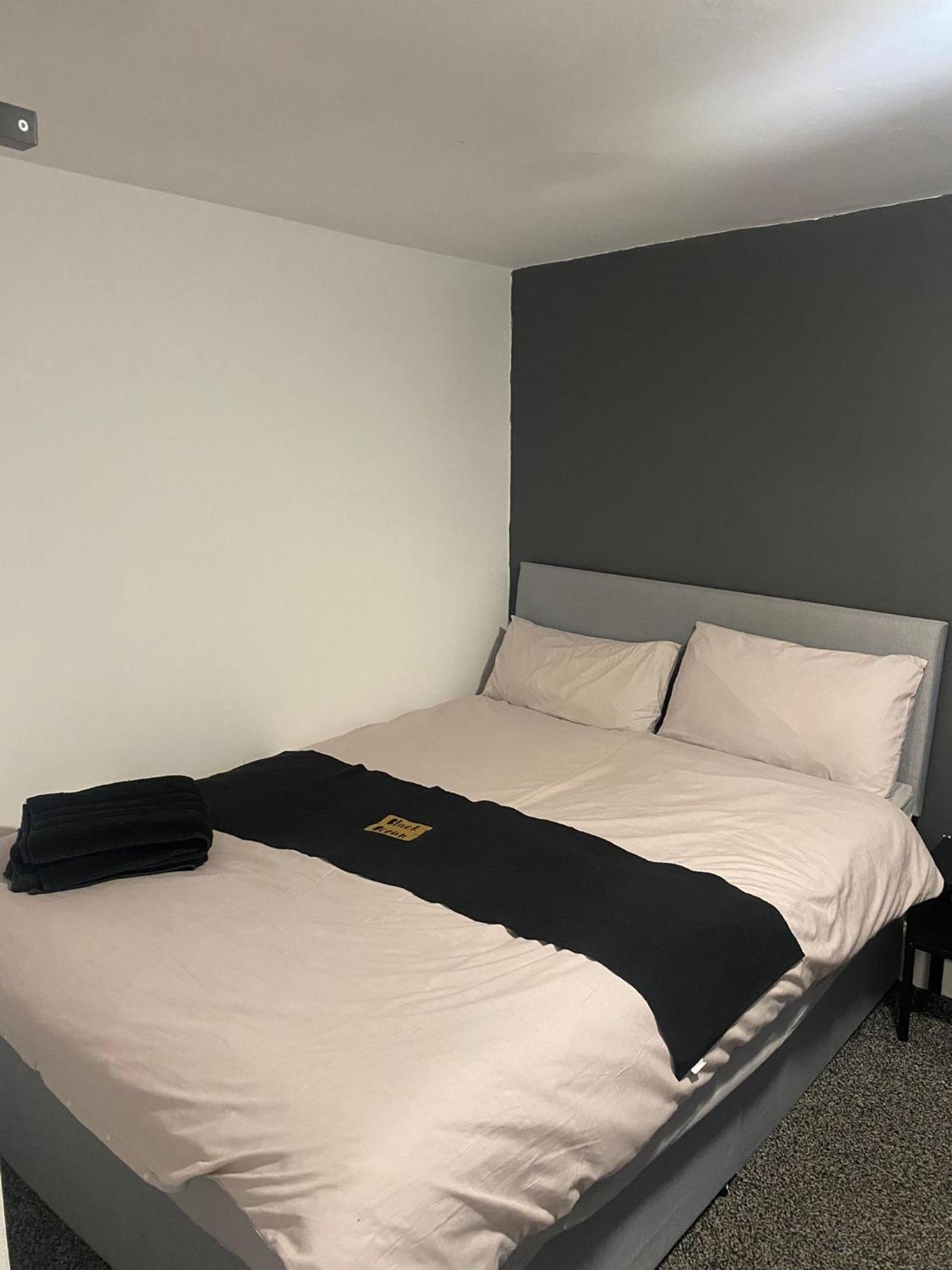 Black Ocean Holiday Apartments 黑潭 外观 照片